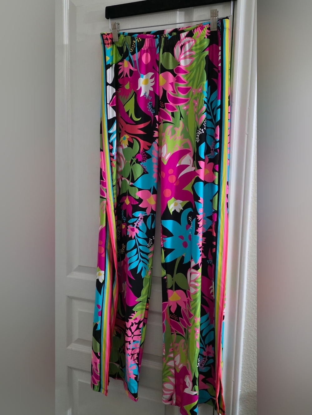Trina Turk - Multi-Color   Pant Tropical Floral Swim Pant Size - M  ( New )